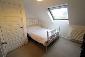 Bedroom- click for photo gallery